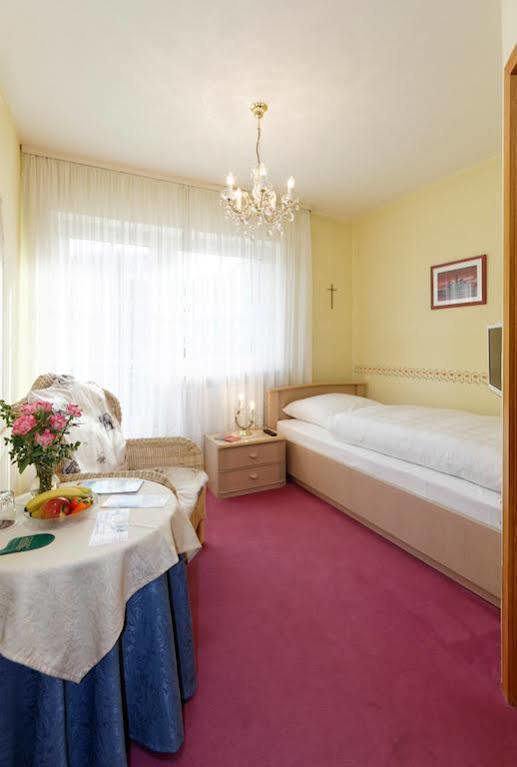 Hotel Garni Regina Gößweinstein Kültér fotó